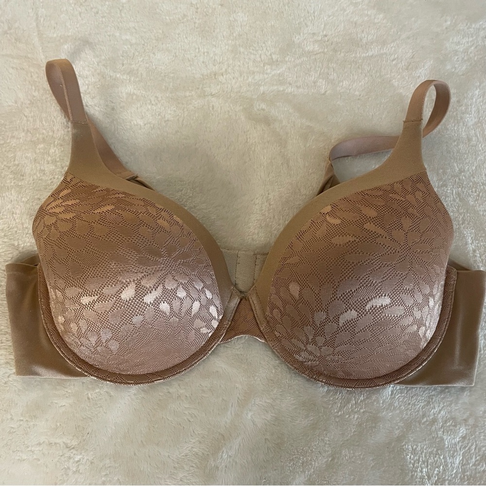 Warner’s Back to Smooth Lift Underwire Bra in Beige Bra 38D
